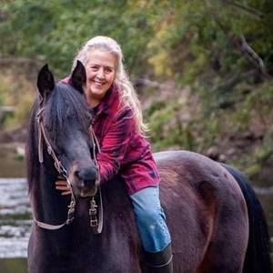 Meet your Posher, Arlette